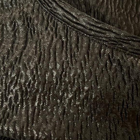 H&M black textured blouse - Picture 4 of 6